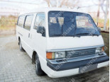 Mazda E2000/E2200/Bongo (83-99), Лобове скло